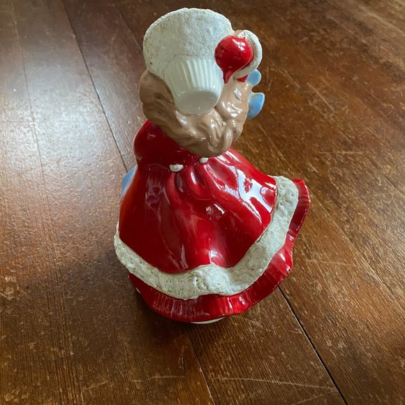 Vintage Christmas Caroler - Picture 3 of 5